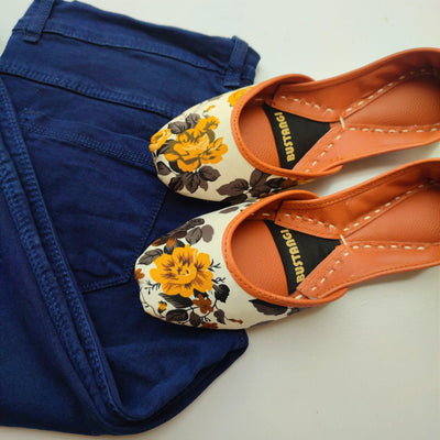 White Flourish Casual Khussa CK003 - Bustangi