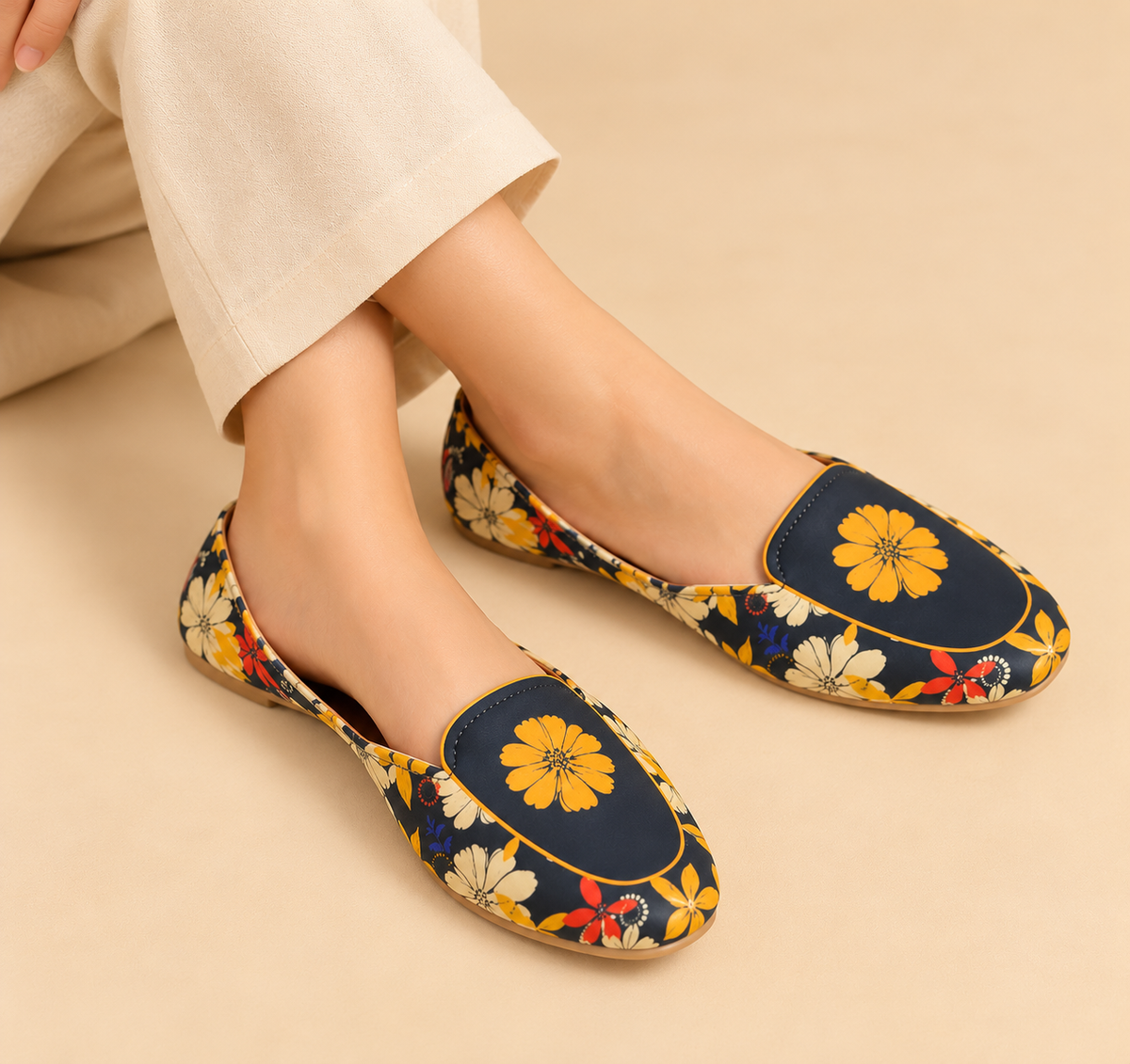Galaxy Rose Khussa Loafer