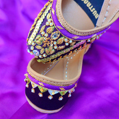 Sparkling Purple Women Khussa E005 - Bustangi